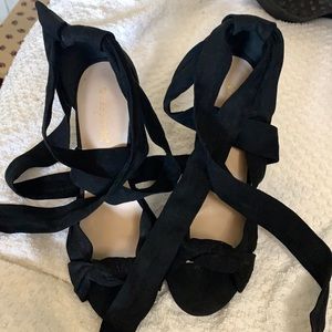 Shoe dazzle beautiful black ankle strap heels 7.5 feet perfect wear it twice